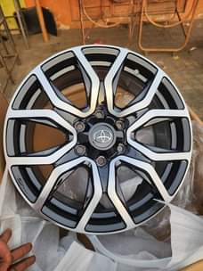 A picture of 18inches Toyota Prado Tell 08061632425