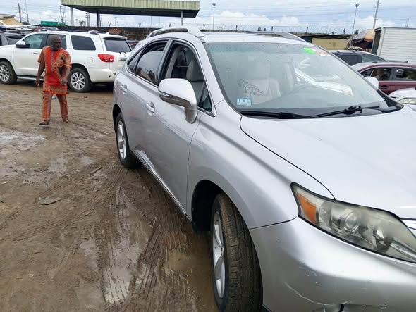 A picture of MASSIVE PRICE DROP DIRECT TOKS LEXUS RX350 YEAR 2011 BASIC
