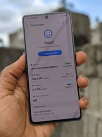 A picture of Samsung s10