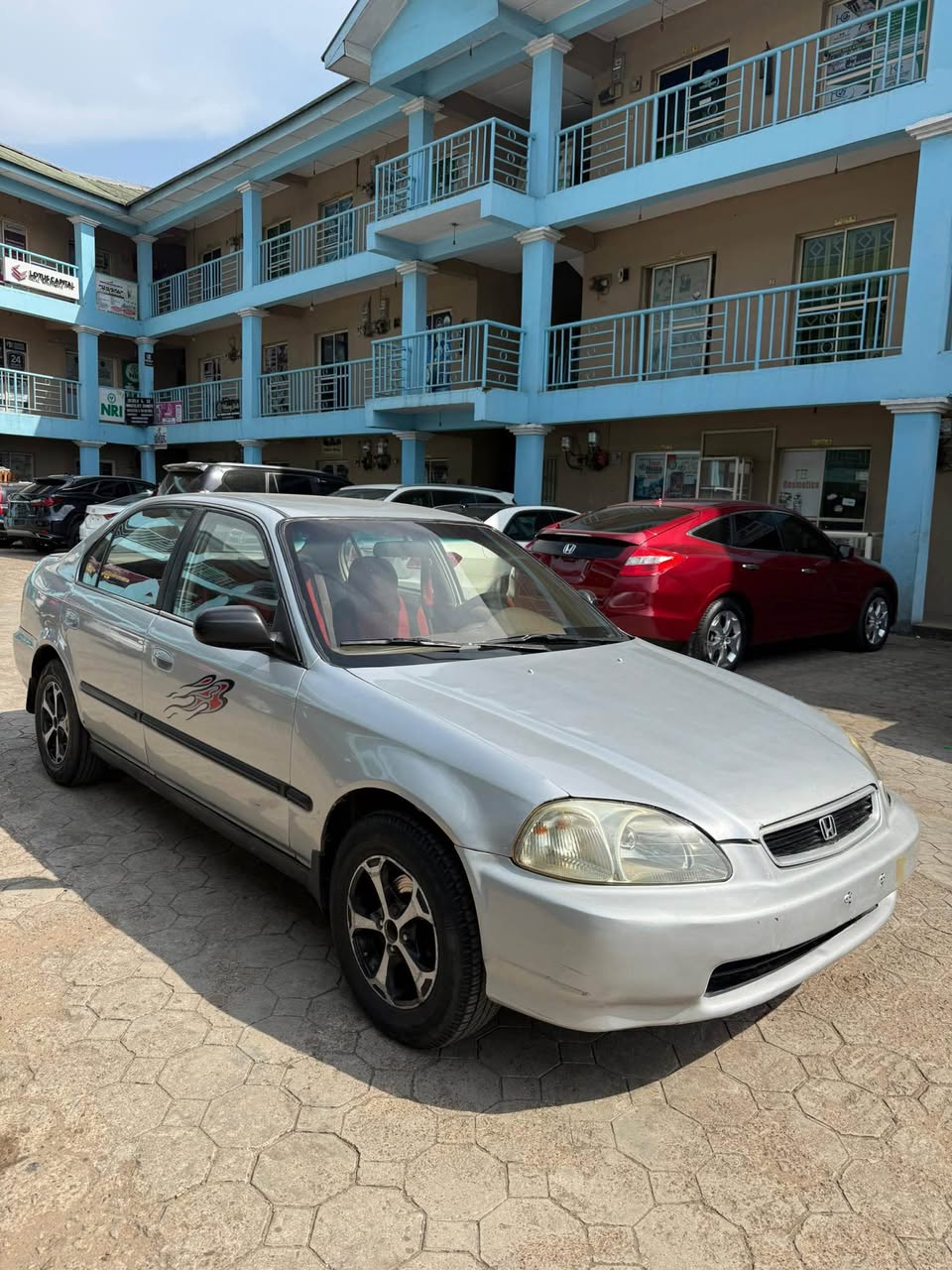 A picture of HONDA CIVIC 1999