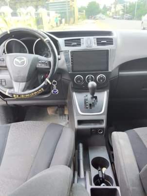 A picture of Distress 2012 Belgium Mazda5
