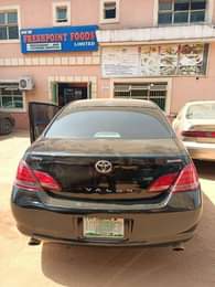 A picture of 2006 Toyota avalon shop available super clean And intact pls