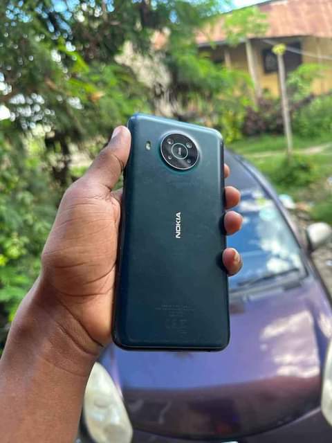 A picture of Nokia x10