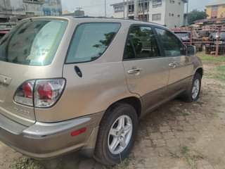A picture of RX300 03 model foreign used tokunbo Onitsha Anambra State 6