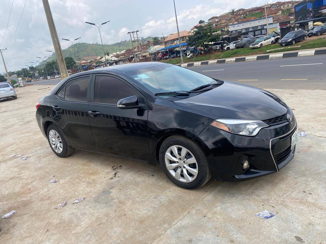 A picture of 2015 Toyota Corolla