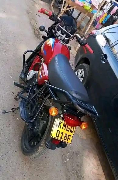 bajaj boxer
