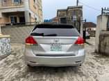 A picture of This is pristine clean Toyota venza 2010 model freshly bath