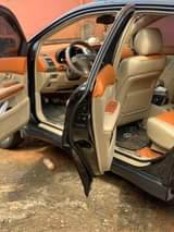 A picture of Lexus Rx330 2005 model