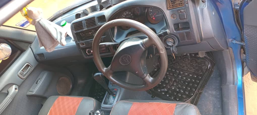 A picture of TOYOTA RAV4