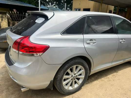 A picture of Clean toyota venza 2011