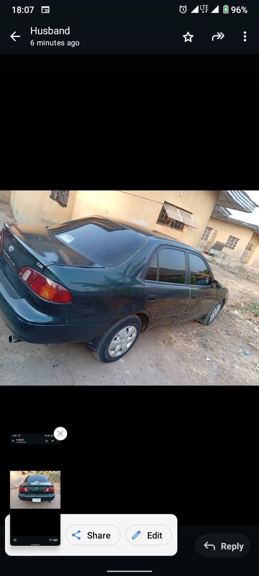 A picture of Toyota Corolla okerejuowoe automatic gear transmission very neat and clean