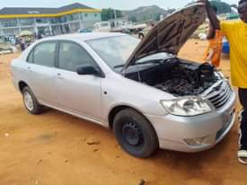 A picture of 2005 Toyota Bank type 4