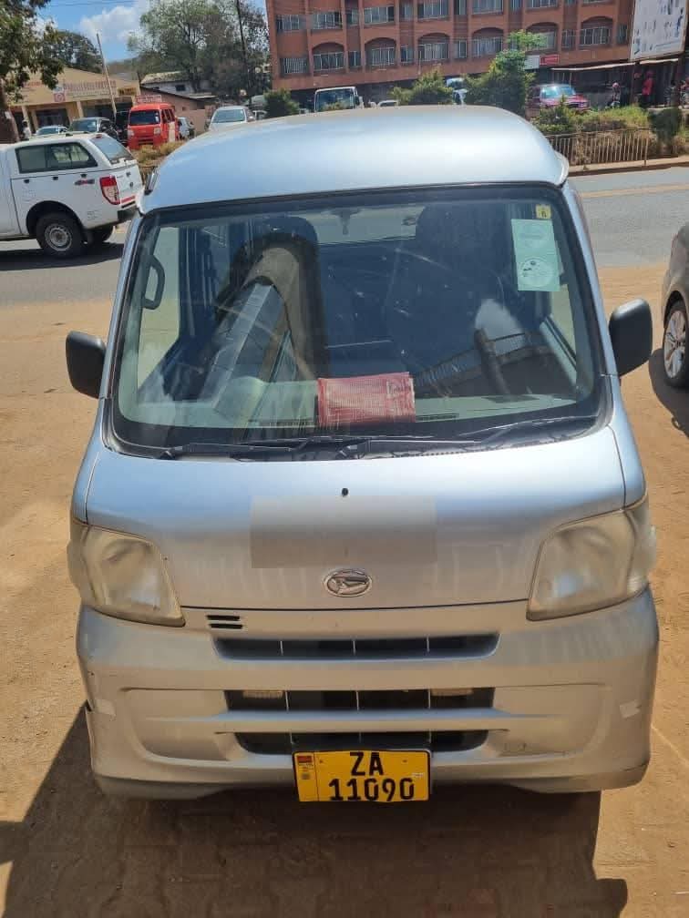 daihatsu mira
