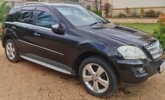 A picture of Mercedes Benz ML 4MATIC 350