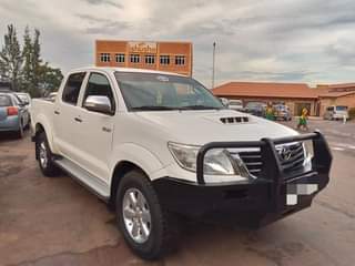 used toyota hilux