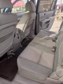 A picture of Honda pilot