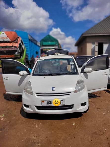 A picture of 2008 Toyota passo