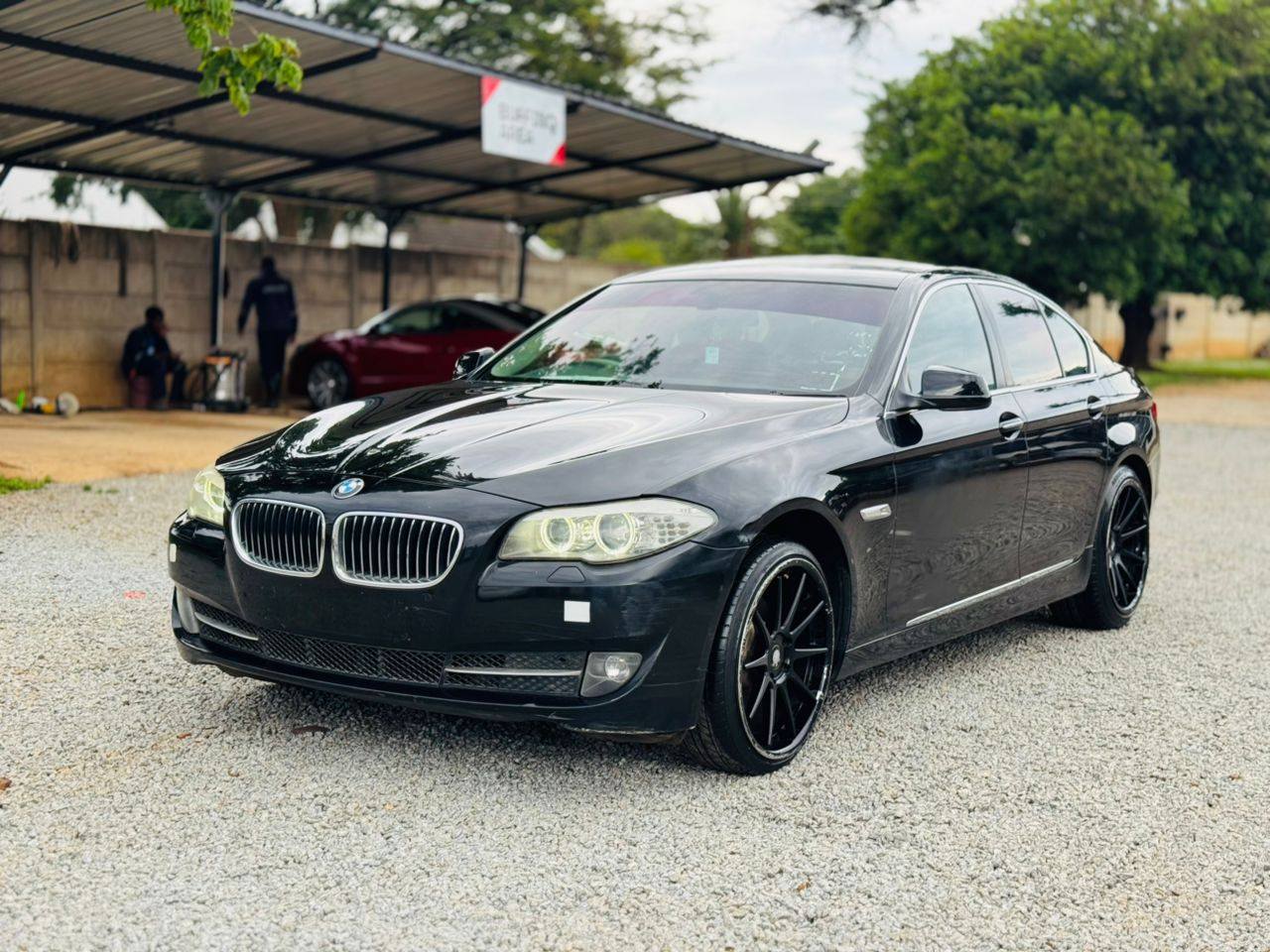 bmw 528i