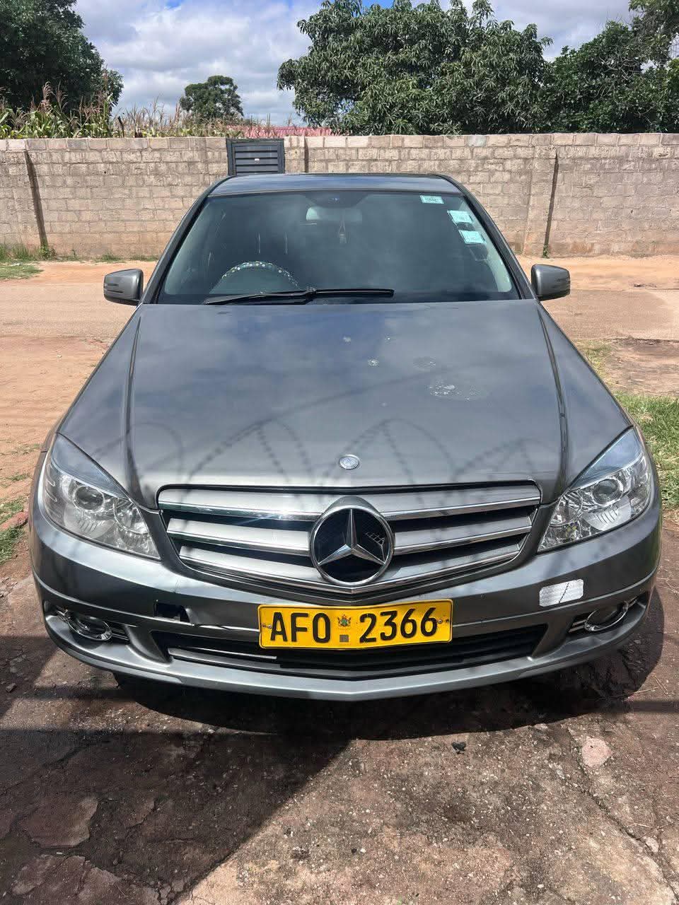 mercedes benz big badge