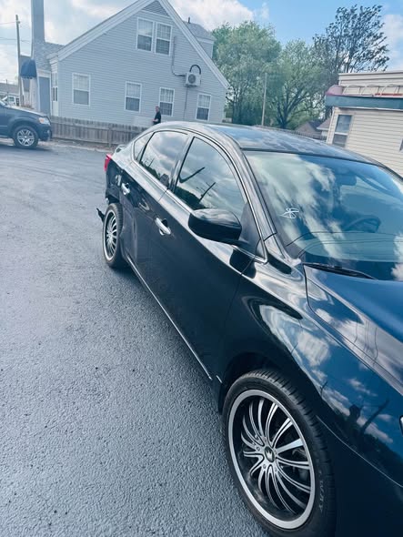 A picture of 2016 Nissan sentra