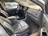 A picture of Distress Honda Pilot with ac and sound engine 1 1m
