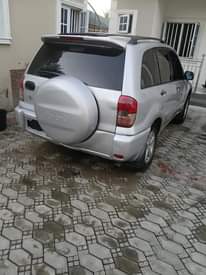 A picture of 2006 TOYOTA RAV4