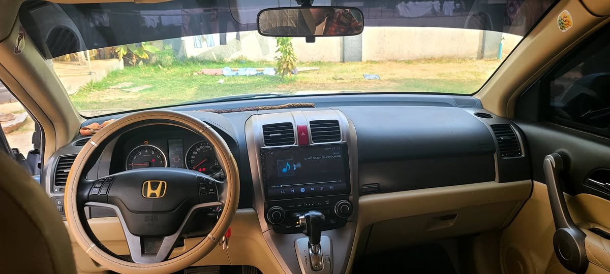 A picture of Honda crv 2008