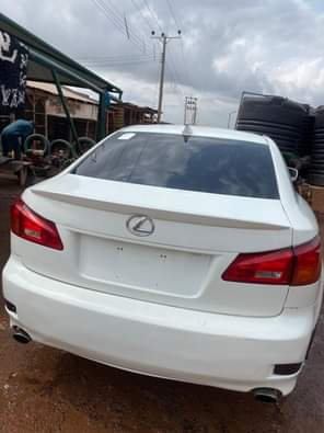 A picture of Available for sale Everything work perfectly Price 5 08089766744 WhatsApp