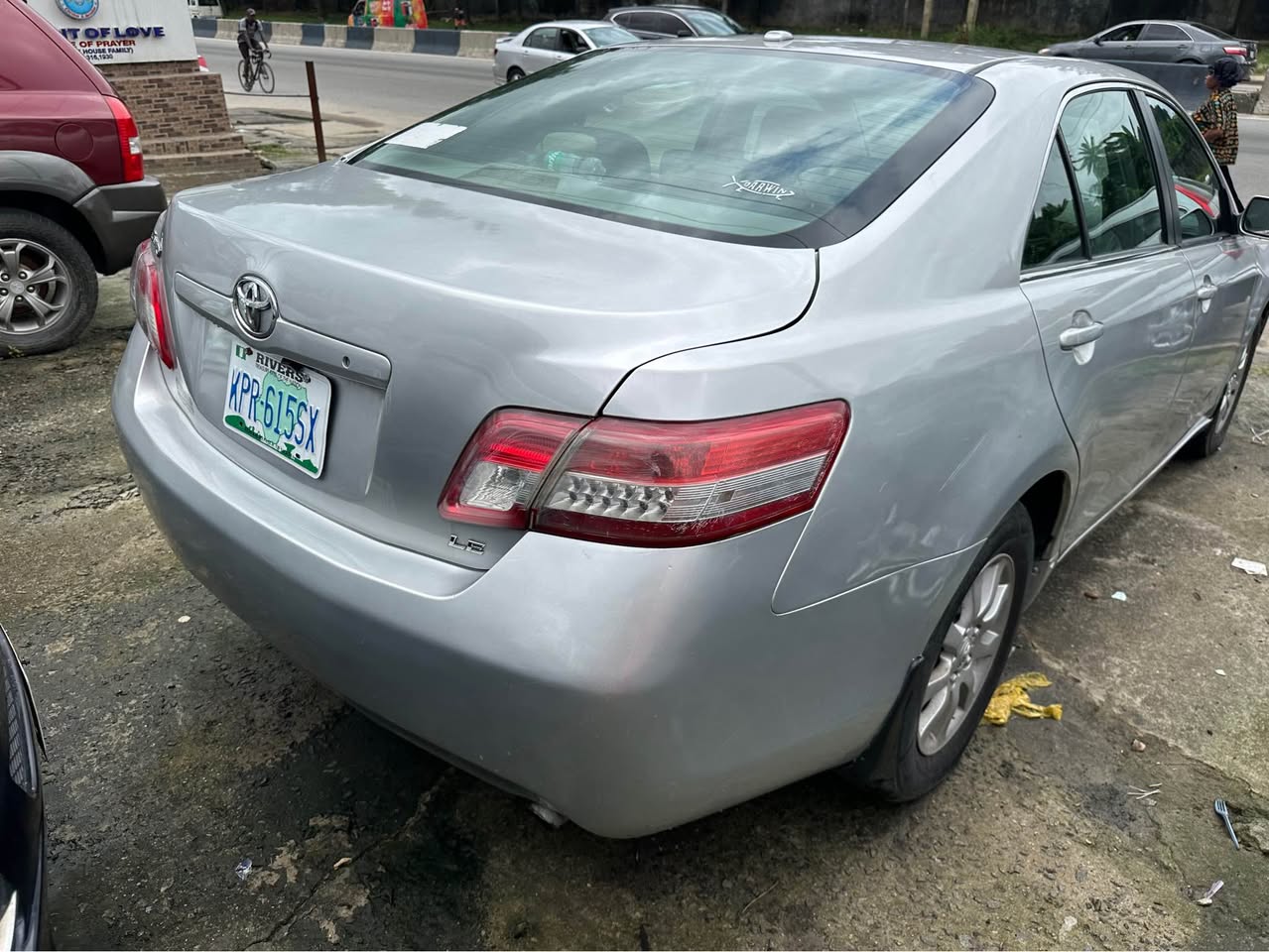 A picture of Sharp 2010 Toyota Camry 4plugs 7m naira only
