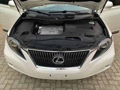 A picture of Entry 2011 LEXUS RX350
