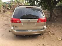 A picture of 2010 Toyota Sienna