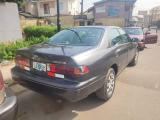 A picture of Toyota Camry 2000