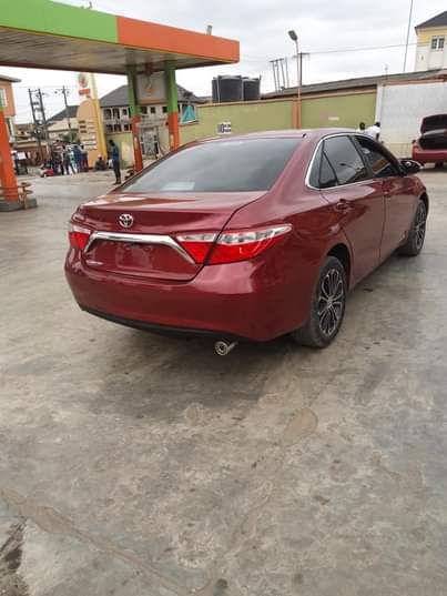 A picture of 2017 toyota camry