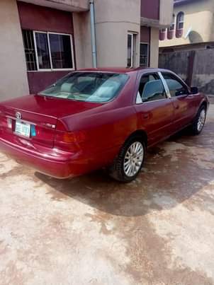 A picture of Toyota Camry 2002 model