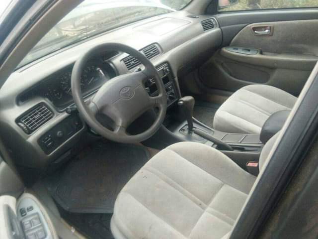 A picture of 2000 Toyota Tiny light Neat