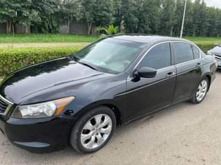A picture of 2008 sharp Honda accord for sale