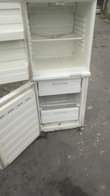 A picture of kabati 85000 friji 200000 piga 0785895453 au 0655194001 kabati halina