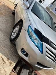 A picture of Toyota Camry muscle XLE full Upton Keyless entry complete pure