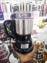 A picture of Kitchenware and household items