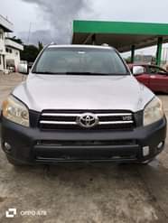 A picture of Very sharp 08 Toyota Rav4 V6 Very sound engine and