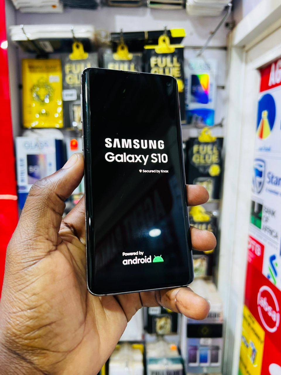 A picture of SAMSUNG GALAXY S10 128GB. 8GB RAM