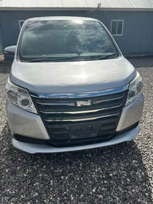 used toyota noah