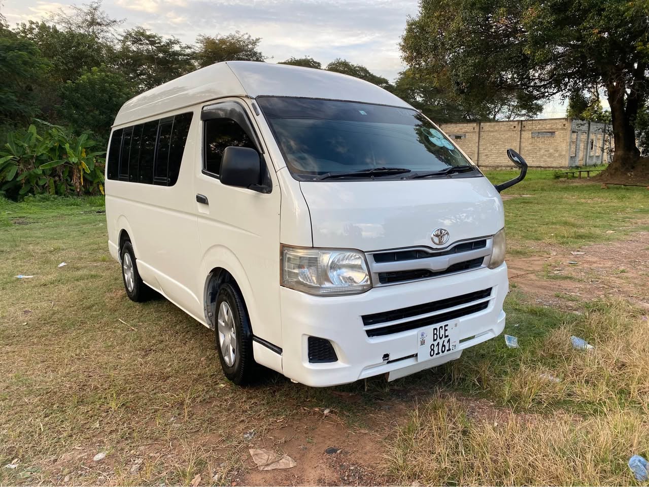 used toyota hiace
