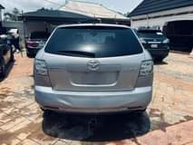 A picture of Brand Mazda Model CX 7 Year 2008 A C cooling