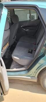 A picture of 2004 Ford