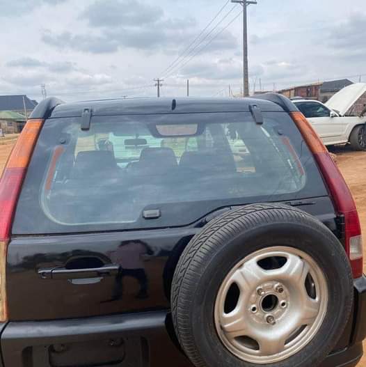 A picture of Clean buy drive Honda CRV 2004 Nigerian used Engine Gear