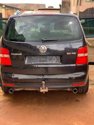 A picture of Volkswagen touran
