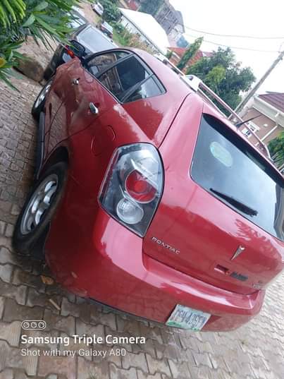 A picture of Pontiac Vibe 09