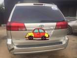 A picture of Toyota sienna