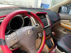 A picture of Rx 330 Lexus 2006 registered nothing to fixed just buy